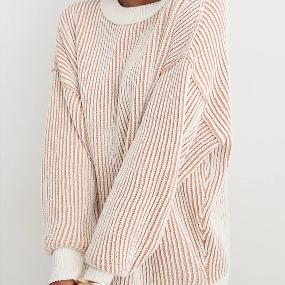 aerie Sweaters - Aerie Beyond Chenille Woman’s Medium Two Toned Tan Cream Knit Crewneck Sweater
